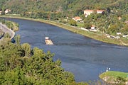 Vltava pod Babou, loď