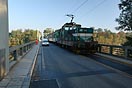 most v Bechyni, vlak a auto